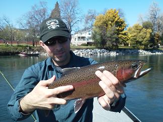 Fly_Fishing_on_the_Sacramento_river